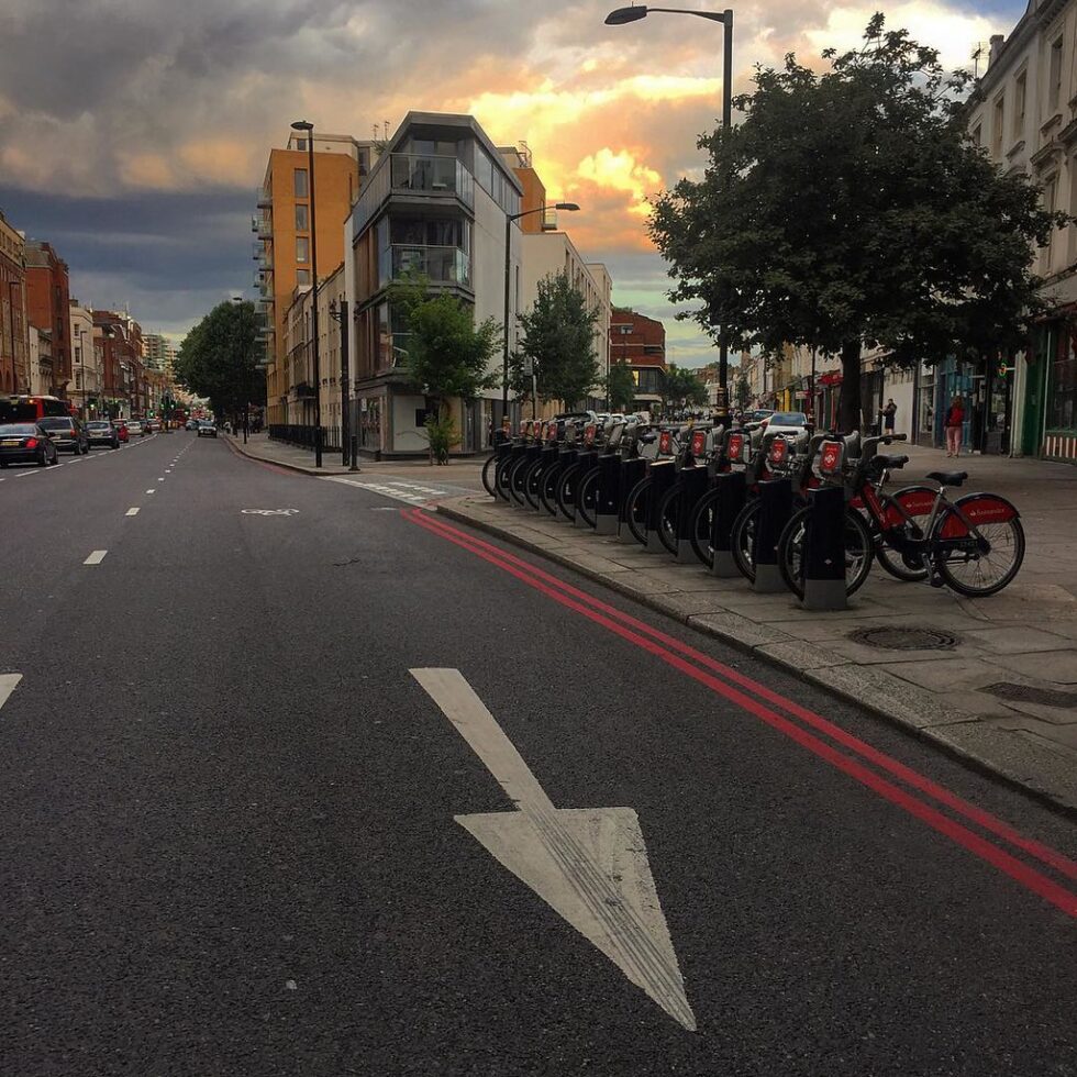 Discover the best family-friendly places in Pimlico. Parks, cafés, and cultural attractions where London parents love to spend weekends.