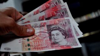 Cost of daily life in Pimlico: groceries, transport and utilities explained with prices, comparisons and saving tips for 2025 London residents.