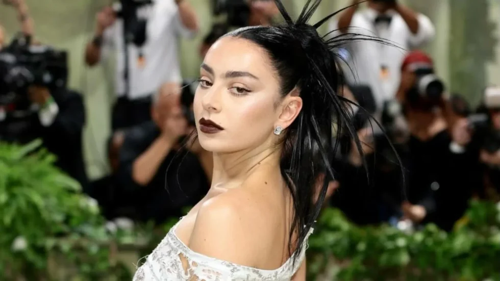 Charli XCX: biography, career and the fearless reinvention of modern British pop