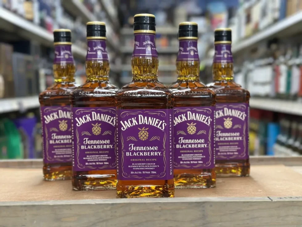 Jack Daniel’s launches Tennessee Blackberry in the UK – taste, price, history, where to buy in London, and how it changes Britain’s whiskey market.