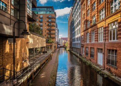 Compare the best UK cities for living and studying: London, Manchester, and Edinburgh. Get expert analysis on job markets, housing costs, and quality of life to choose your perfect place.