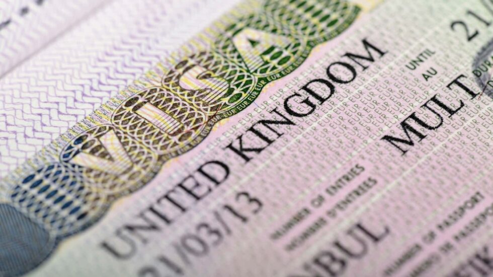 Get your UK work visa with this complete guide. Learn about the points-based system, find a sponsored job, and understand the application process for 2025.
