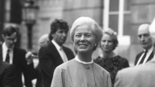 Katharine, Duchess of Kent, ist im Alter von 92 Jahren in Kensington Palace gestorben. Ihr Leben war gepr&auml;gt von Dienst, Bescheidenheit und Engagement f&uuml;r Bildung und Musik.