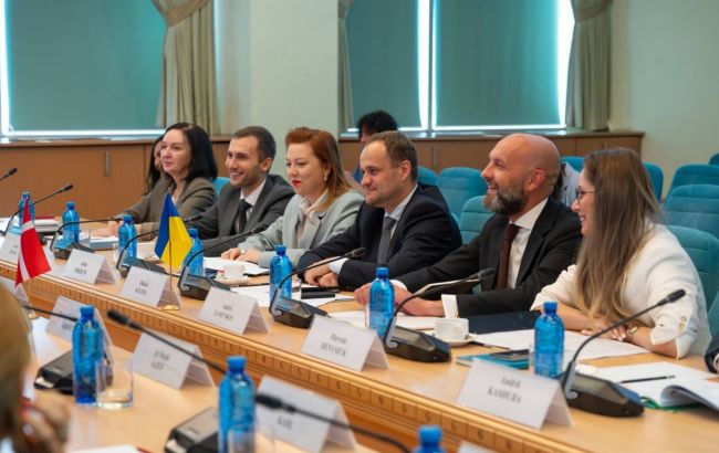 Denmark commits $375m (2025–2028) under the Ukraine Transition Program to rebuild infrastructure, support IDPs, veterans and drive green energy reform.