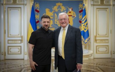 Ukrainian President Volodymyr Zelensky met US envoy Keith Kellogg in Kyiv to discuss Patriot systems, drone production, sanctions on Russia, abducted children, and UN coordination.