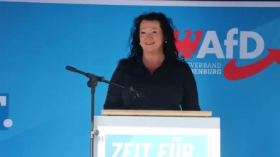 AfD MP Birgit Bessin visited the Russian embassy in Berlin with voters. The trip, funded by taxpayers, has sparked criticism across the Bundestag.