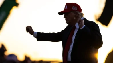 Donald Trump demands united NATO sanctions on Russia and warns of 50&ndash;100% tariffs on China, to remain until the war in Ukraine is over.