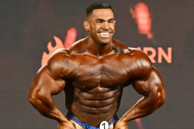 Mr Olympia 2025 crowned Derek Lunsford as two-time champion, while Hadi Choopan earned the People&rsquo;s Champion title. Full results and expert analysis from Las Vegas.