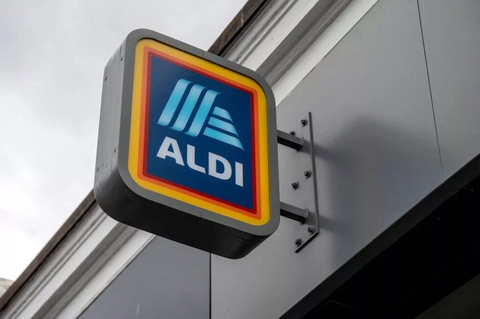 Aldi urgently recalls its £3.99 Ashfields Thin Cut Beef Steaks after undeclared milk was found, posing a health risk to allergy sufferers. Customers warned: DO NOT EAT. Return for a refund.