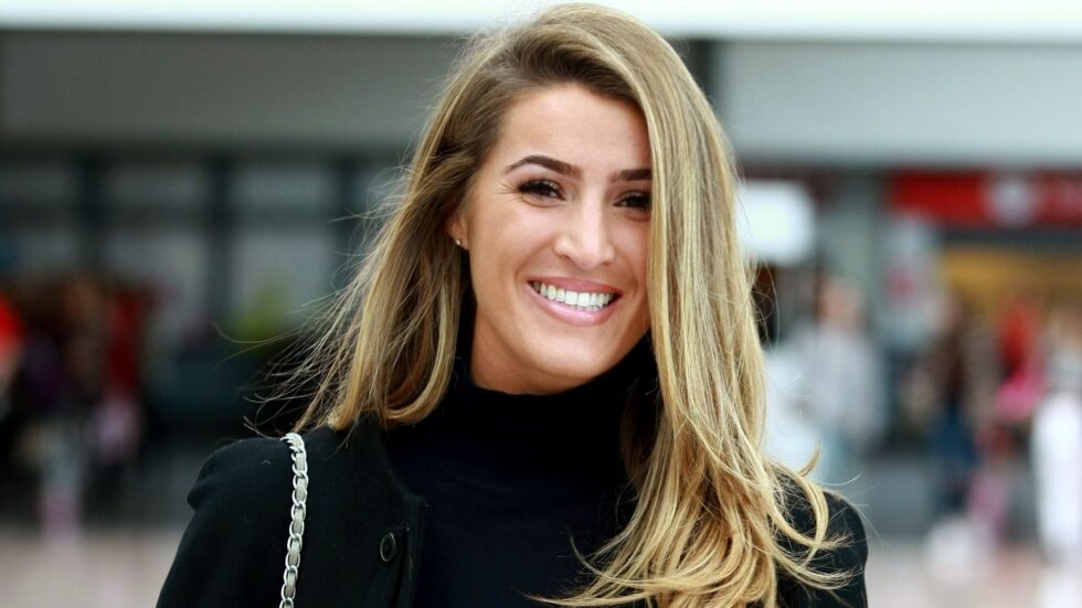 Lillie Lexie Gregg turned reality TV fame into a powerful UK fashion and lifestyle brand. Discover her strategy, e-commerce facts, and the pivot to an aspirational, family-focused brand.