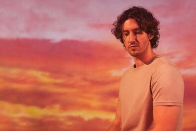 Pop star Dean Lewis apologizes for an "incredible mess" of inappropriate fan interactions revealed on TikTok. He will seek intensive therapy and implement new dating rules.