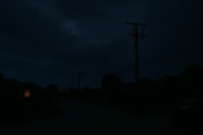 Over 25,000 homes across Queensland and Victoria were left without power as violent storms with 7 cm hail and winds up to 109 km/h hit Australia.