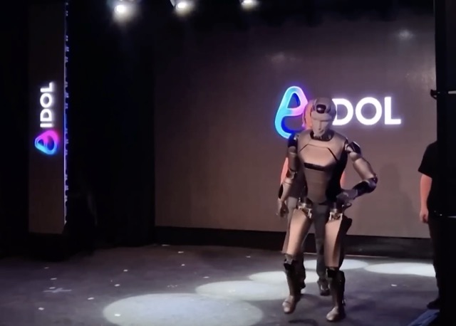 Russia’s new AIDOL humanoid AI robot, promoted as a symbol of technological ambition, collapses during its debut in Moscow, prompting international criticism and renewed questions about the state of Russian robotics.