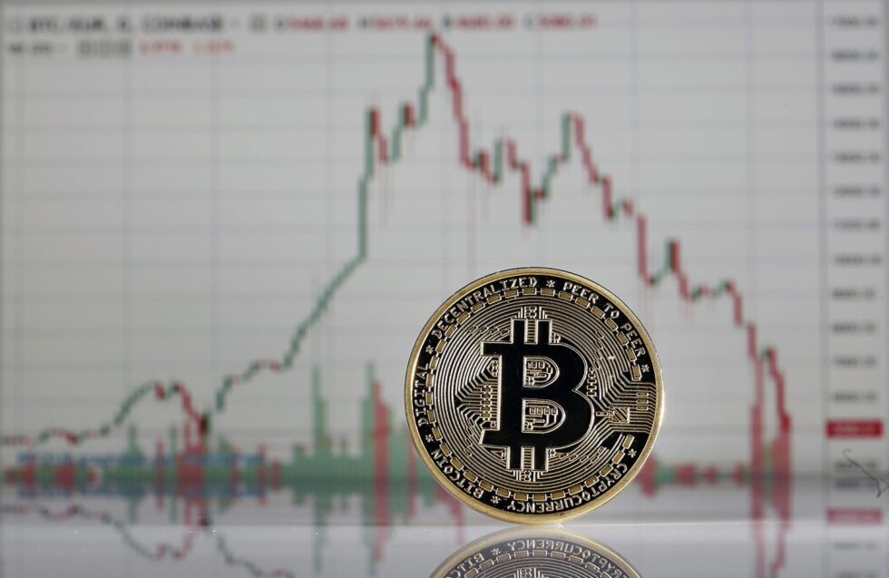 Bitcoin's realized losses among short-term holders have matched levels seen during the FTX crash in 2022, signaling heavy selling pressure and potential market capitulation.