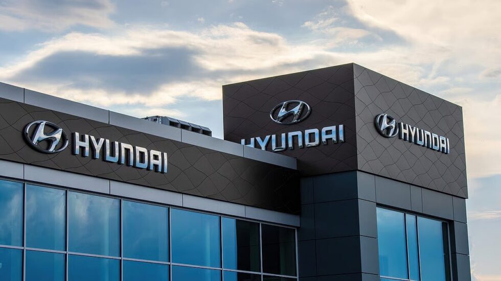 Hyundai Motor Group opens €150M Square Campus in Rüsselsheim. Largest NVH chamber, EV testing, 500 employees. Advancing EVs and ADAS for Europe.