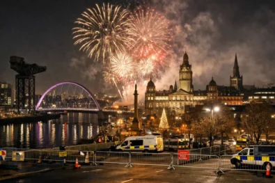 Glasgow New Year fireworks 2025 bring Clyde bridge closures, police crowd zones and major travel disruption. See where to watch, when roads close and how Hogmanay travel works.