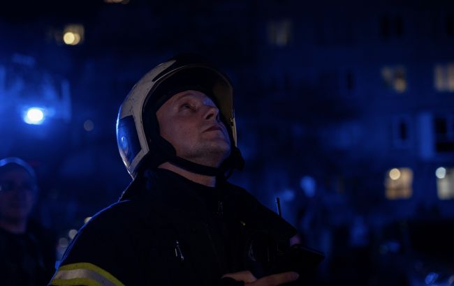 A Russian ballistic missile strike on port infrastructure in Ukraine’s Odesa region killed eight people and injured 27 others, emergency services said after the attack late on 19 December.