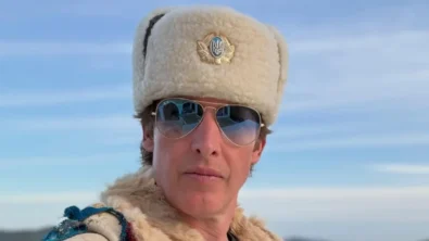 James Blunt new hat Ukraine trident after Russian crest backlash as British singer responds to criticism over social media post, military background and symbolism in ongoing Ukraine war debate