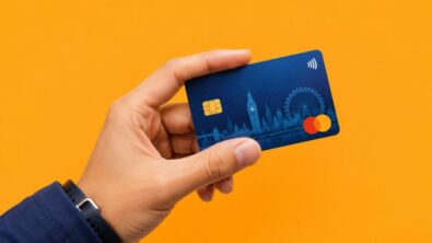 Best UK Cashback Cards 2026 For London commuters and travel: cashback on TfL, trains, flights, hotels and daily spending. Compare fees, rewards and real savings.