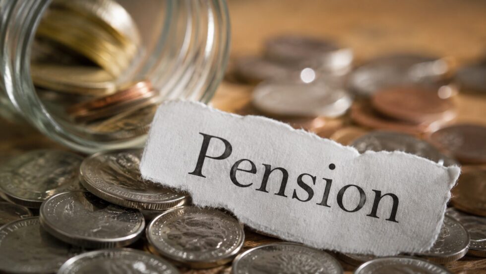 UK triple lock debate intensifies in 2026 as pension costs surge, Labour faces pressure and millions fear retirement poverty if the state pension guarantee is scrapped.