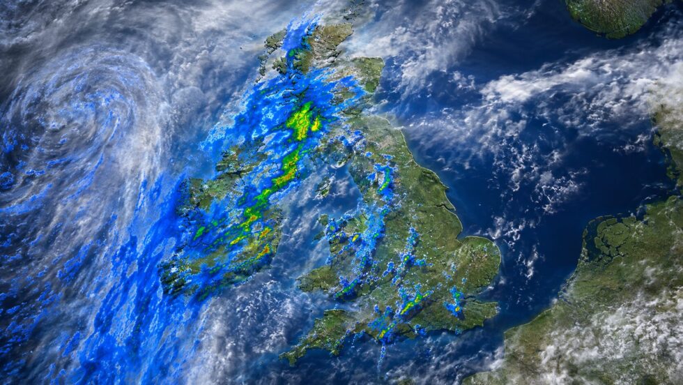 UK weather heatwave thunderstorms bring flash-flood risks to Northern Ireland and Scotland, while hot, humid conditions persist in eastern and south-east England before cooler weather arrives today!